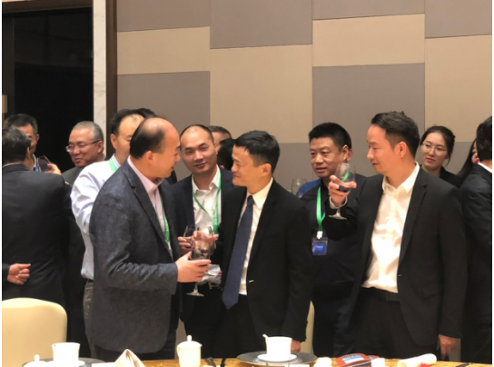 郑旭夏出席中国企业家俱乐部"滨海之夜"